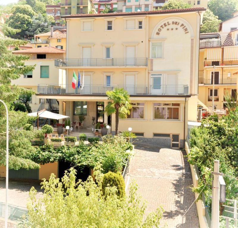 Hotel Dei Pini Fiuggi Exterior photo