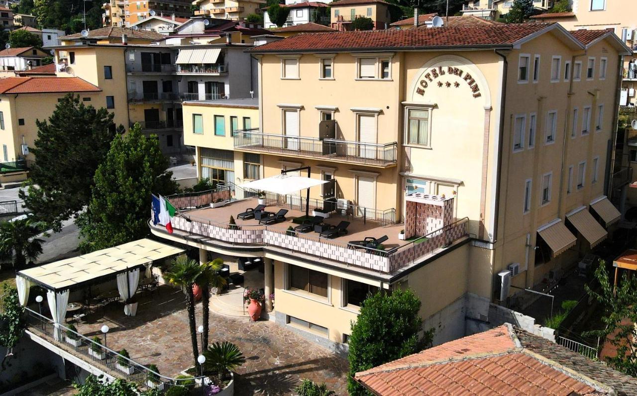 Hotel Dei Pini Fiuggi Exterior photo