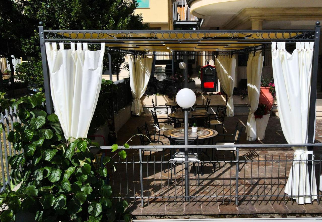 Hotel Dei Pini Fiuggi Exterior photo